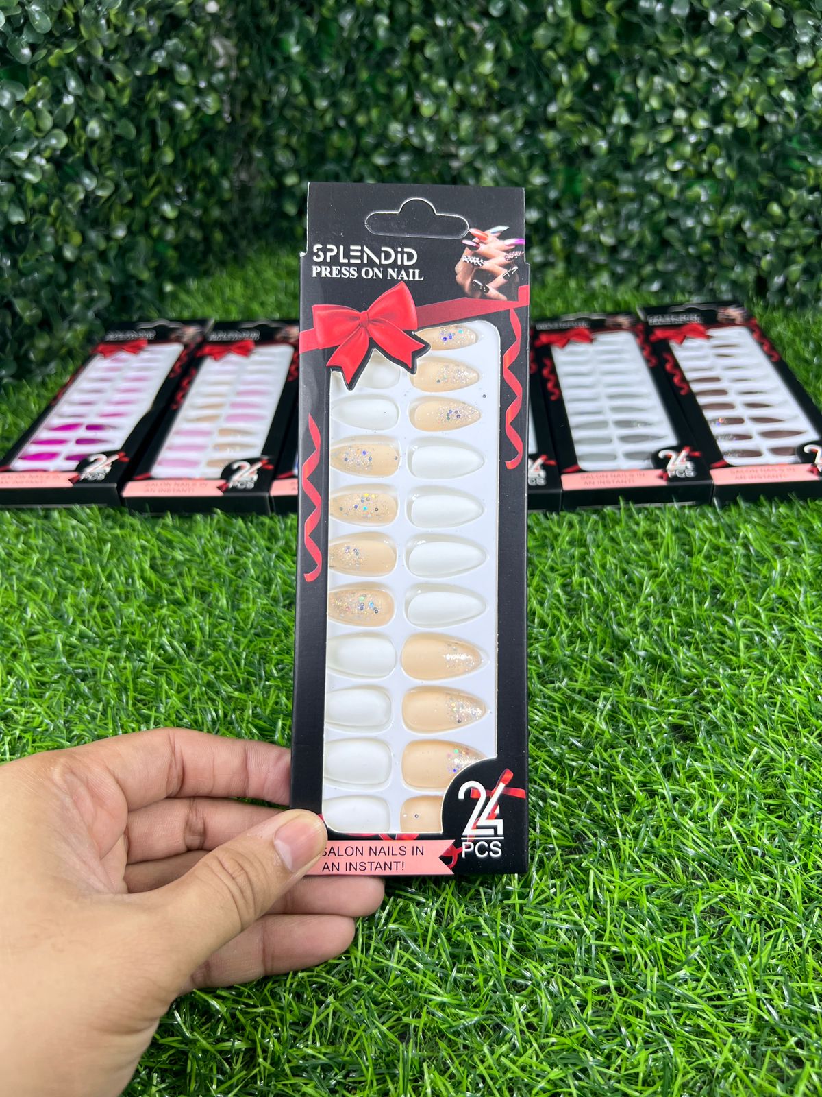 Box of 24 Splendid False Nails with Glue Stickers