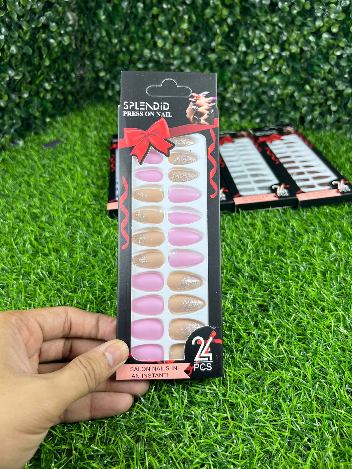 Box of 24 Splendid False Nails with Glue Stickers