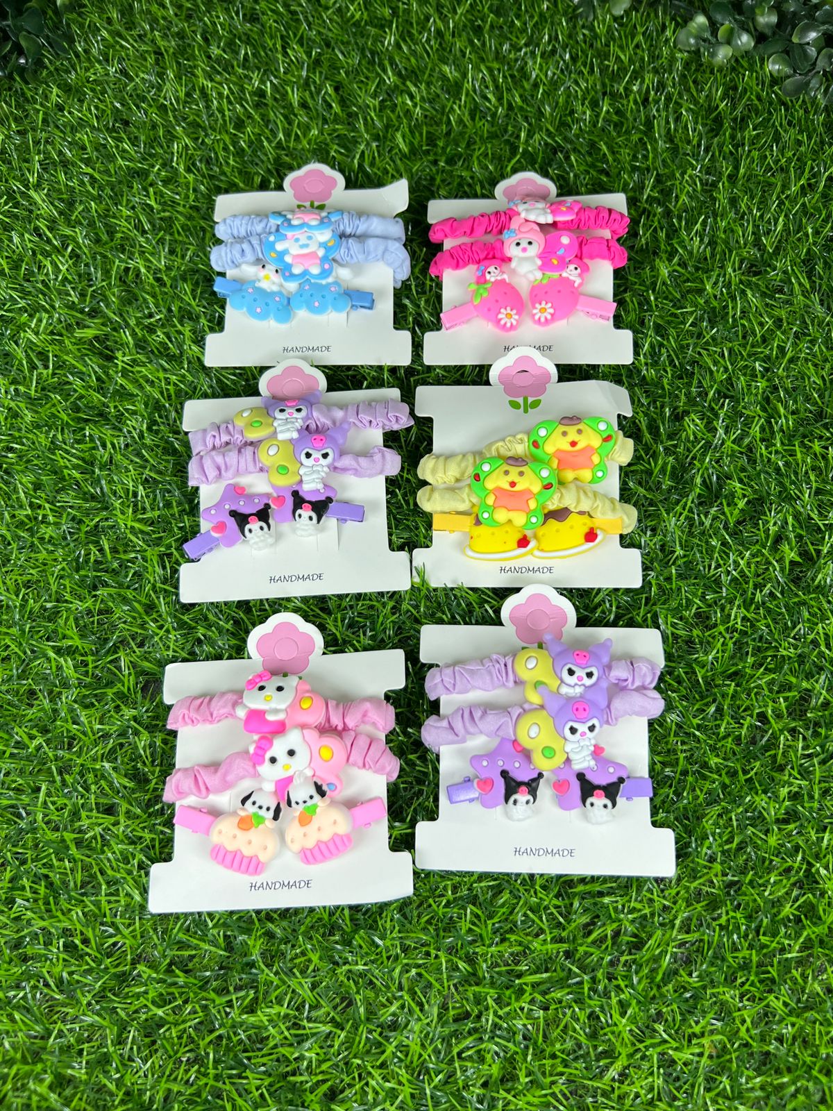 Pack of 2 imported ponies and 2 clips for kids girls