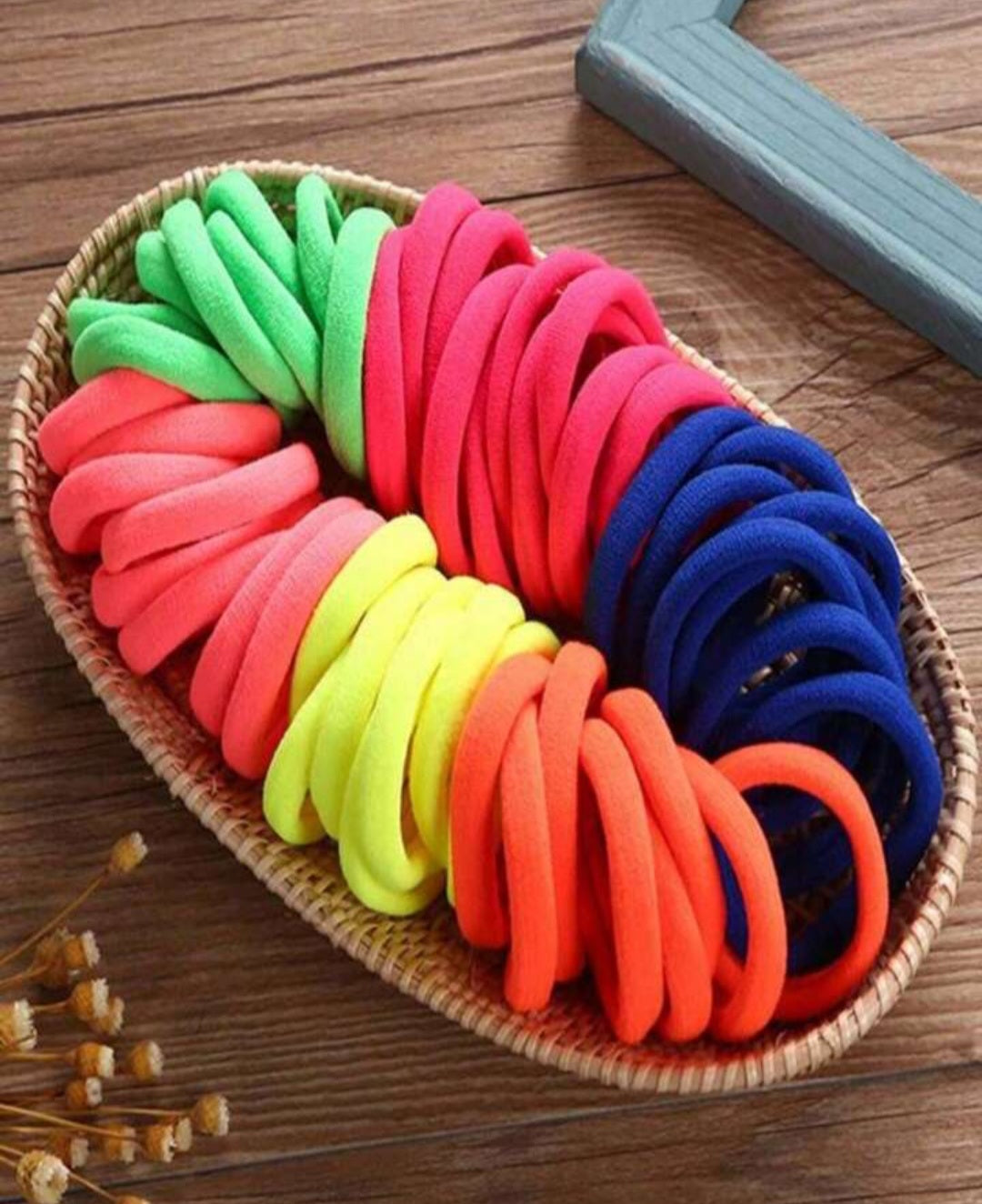 Multicolor Pack Of 50 Pcs Ladies Rubber Bands