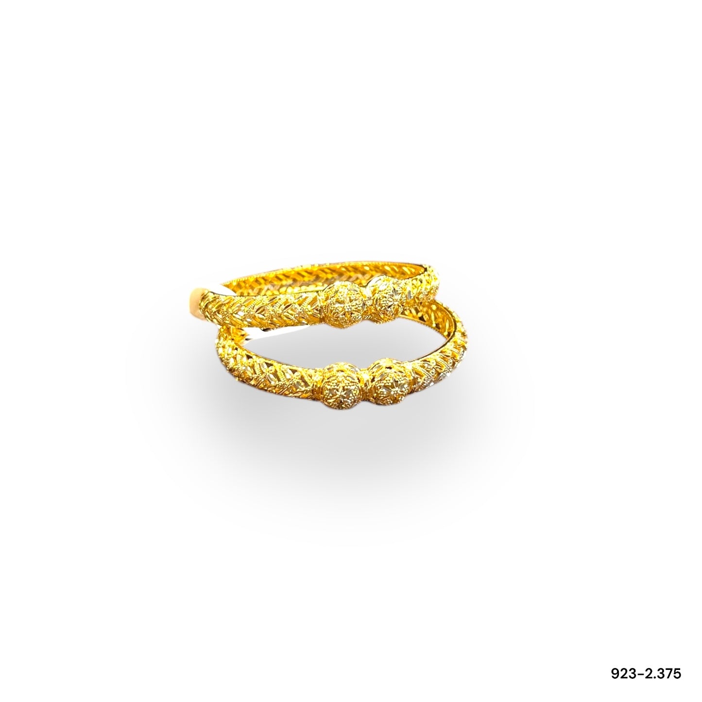 China gold pair of bangles karay - 60/2.375