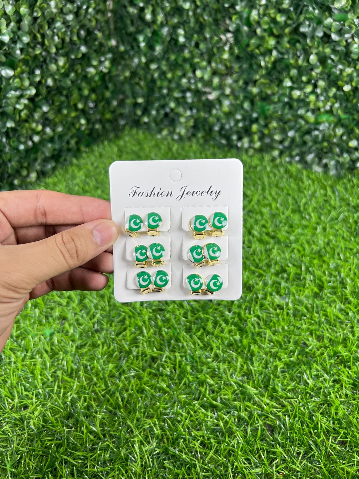 6 pairs| 14 august chutki ear studs round