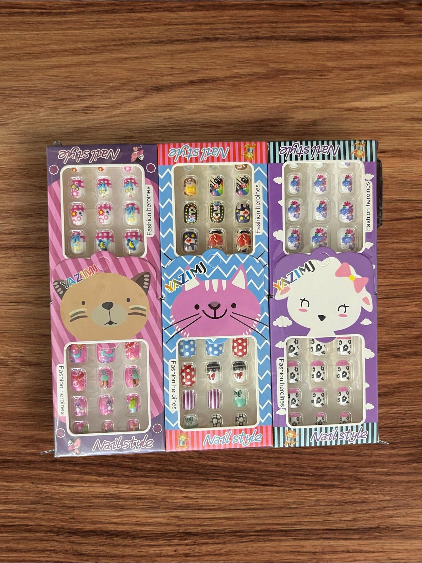 12 boxes | Kids nails Kitty