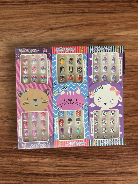 12 boxes | Kids nails Kitty